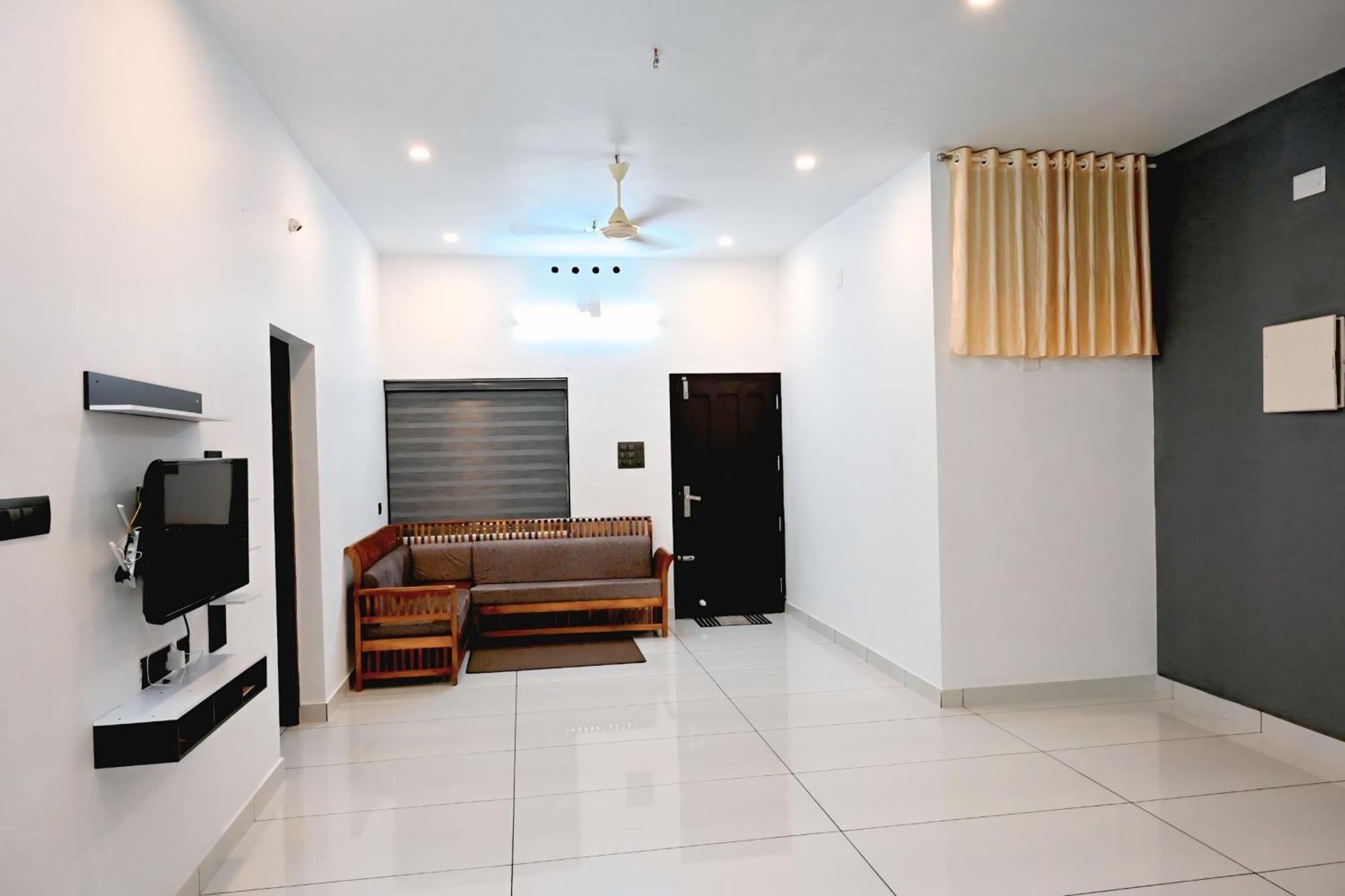 Apartamento Elamkulam Penthouse - 3Bhk Ac With Kitchen - Kochi Chottanikara Exterior foto